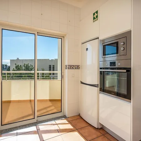 Host Wise - Bright & Stylish Flat With Pool * Лагуш