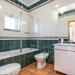 Host Wise - Bright & Stylish Flat With Pool Apartment *