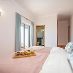 Apartment Host Wise - Bright & Stylish Flat With Pool *