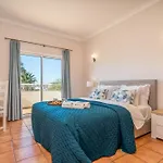 Apartment Host Wise - Bright & Stylish Flat With Pool